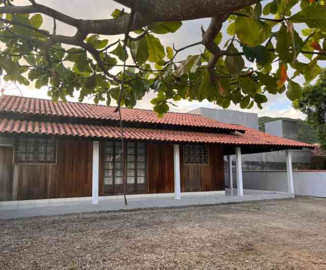 Casas para alugar em Bombinhas, SC - ZAP Imóveis