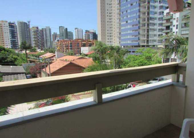 Apartamento 2 Dorm a 450metros da praia