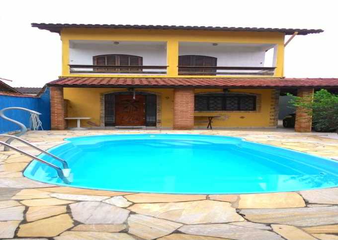 Casa de praia com piscina