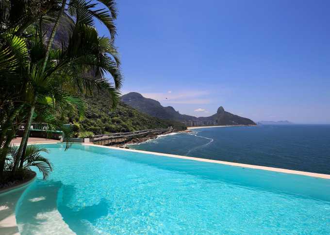 Rio005 - Villa with incredible view in Joá