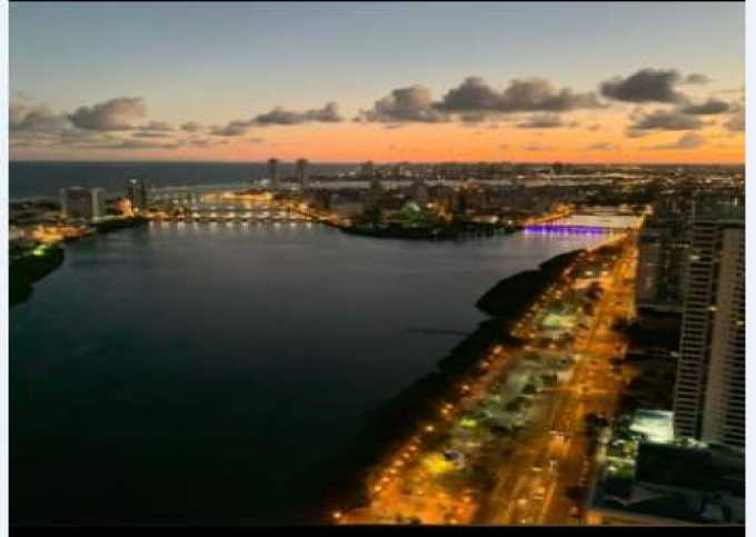 Alugam-se dois apartamentos com 4 quartos por temporada em Recife.