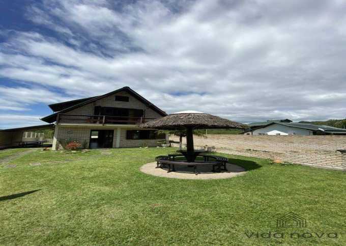 Casa Frente Mar Estaleiro