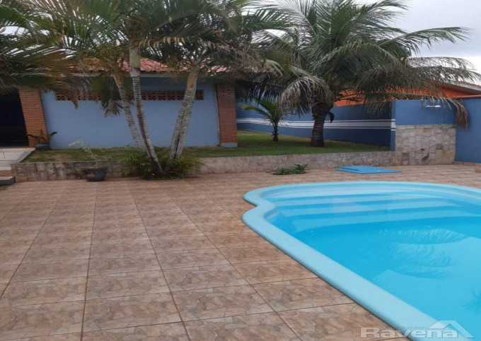 Casa com piscina para locação em Santa Helena/Pr