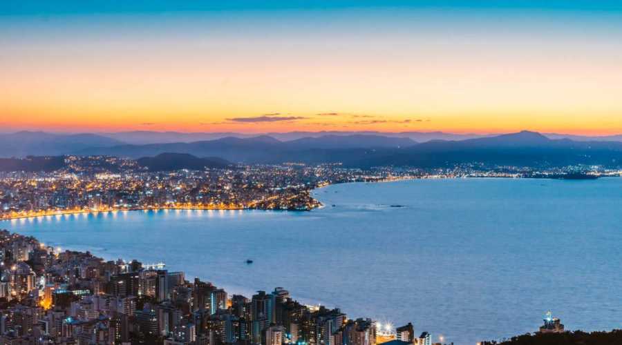 Um guia completo do melhor de Florianópolis: Onde comer, onde ficar, Melhores Restaurantes e muito mais.