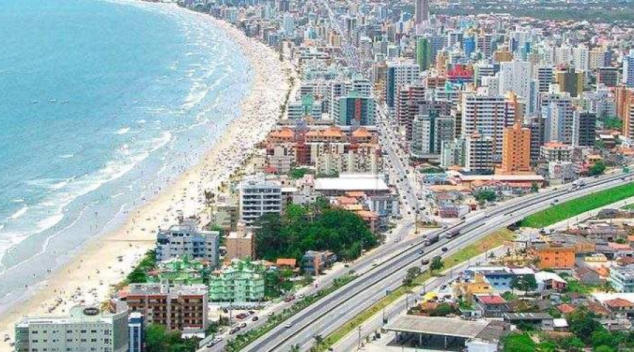 The 5 Best Meia Praia Vacation Rentals