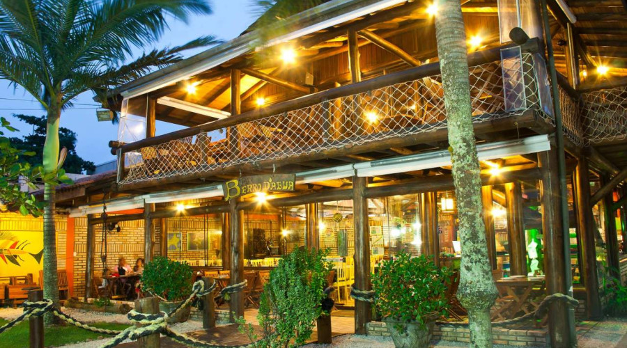 Os melhores restaurantes para saborear a comida de Bombinhas, SC