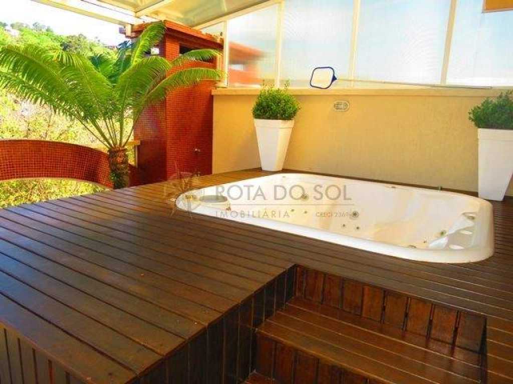 Cód 009 - Belíssima Cobertura Duplex com jacuzzi e Vista ao Mar, acomoda até 10 pessoas.