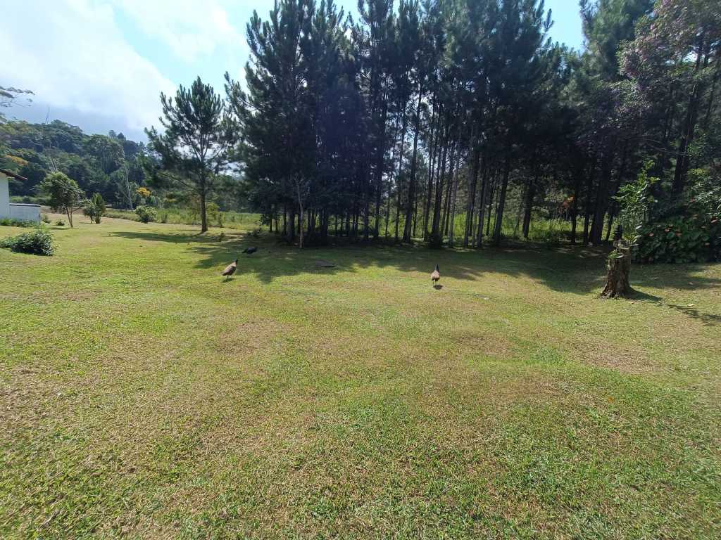 Aconchego à Beira do Lago com Piscina Aquecida e Salão de Jogos - Sit0002