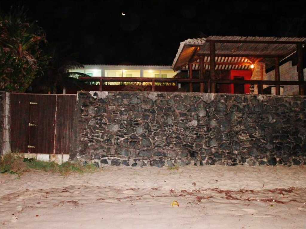 Casa a beira mar com 4 suítes a 1,36 Km do centro de Porto de Galinhas