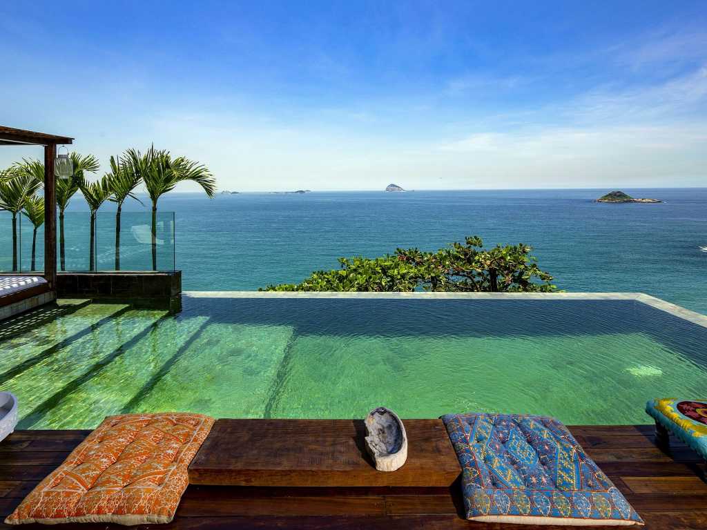 Rio033 - Breathtaking luxurious villa with pool in Joa