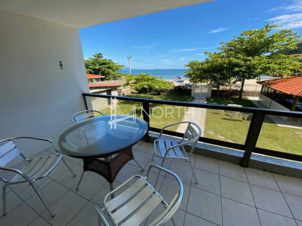 Excelente apartamento pé na areia, vista incrível