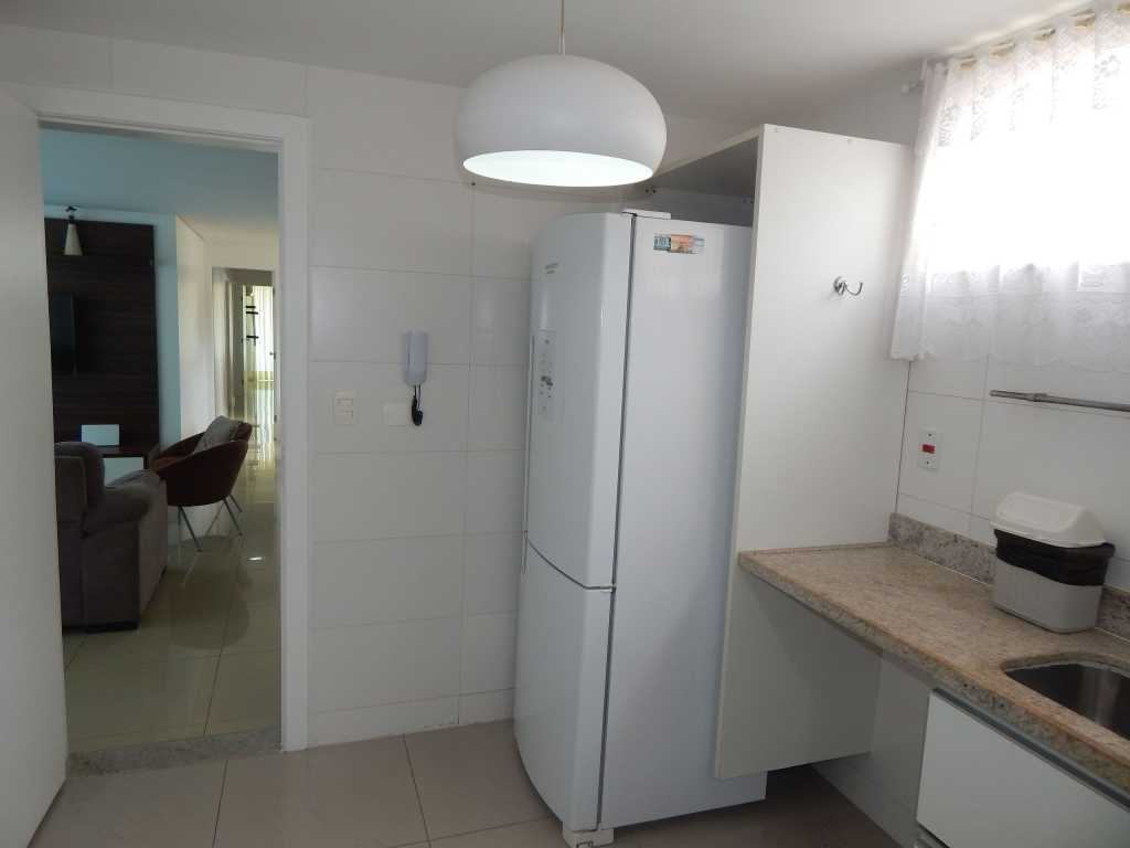 Apartamento Alto Luxo com 4 quartos em prédio de frente p/Mar com vista