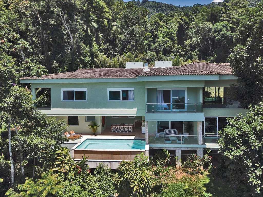 Ang013 - Sea front villa in Angra