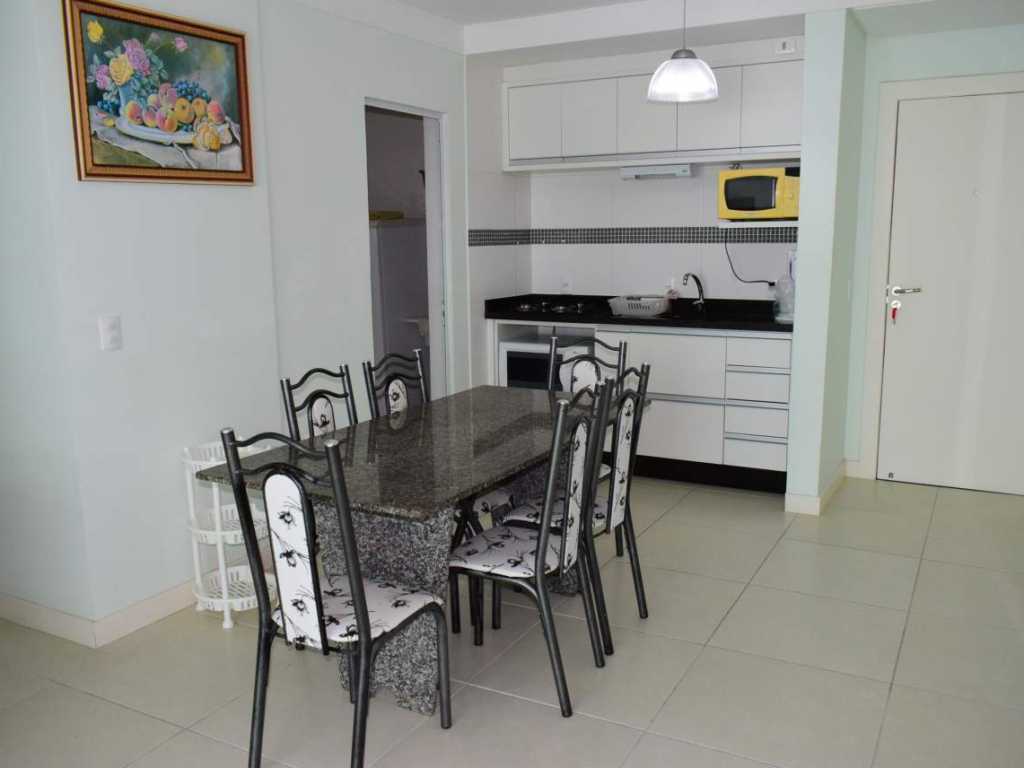 Apartamento com piscina para 6 pessoas, 2 dorm com ar. Cód 9522-01