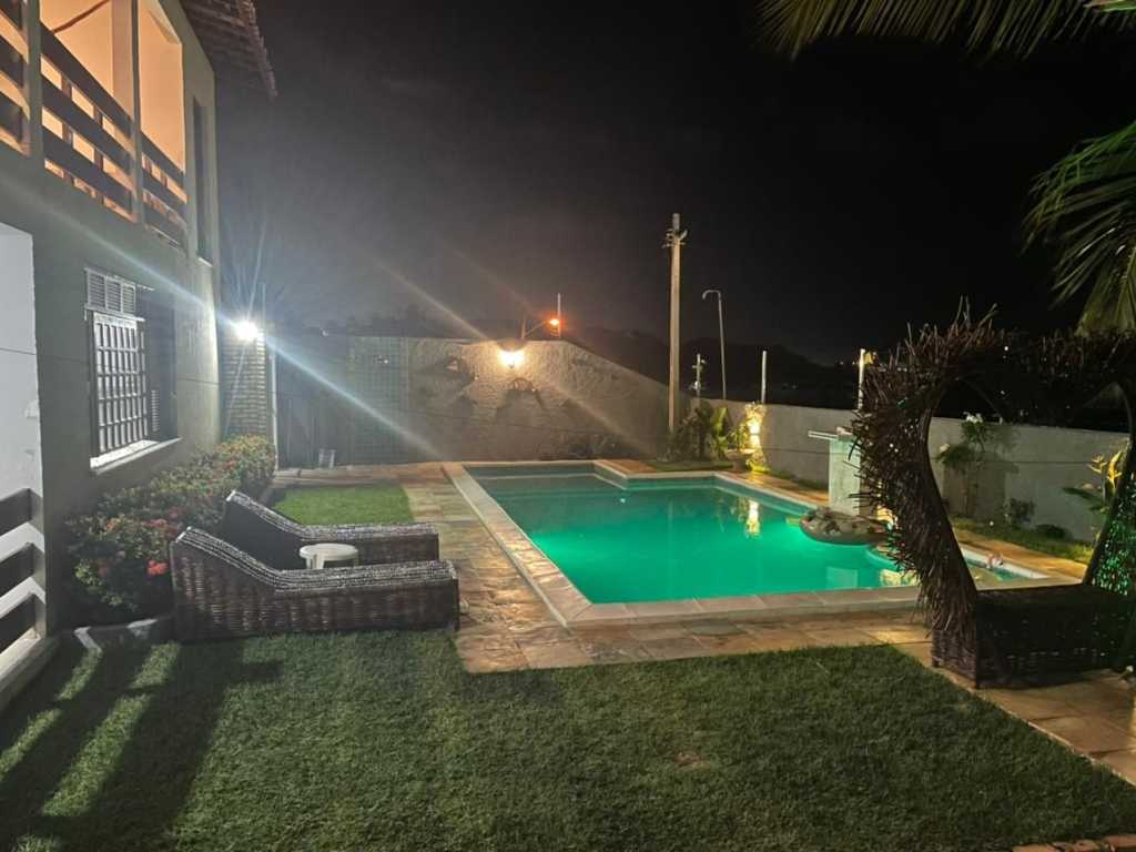 CASA DE PRAIA COM PISCINA