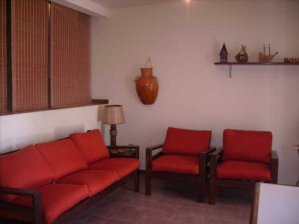 Apartamento com 2 dormitórios.