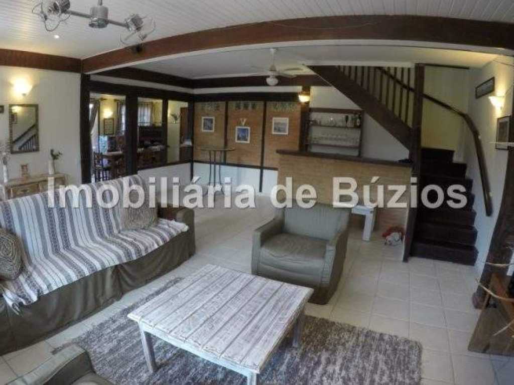 Casa com 4 suítes muito bem localizada em Manguinhos – Manguinhos, Búzios