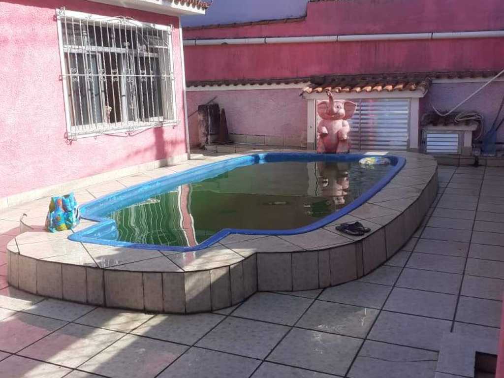 Aluga casa com piscina muriqui no centro