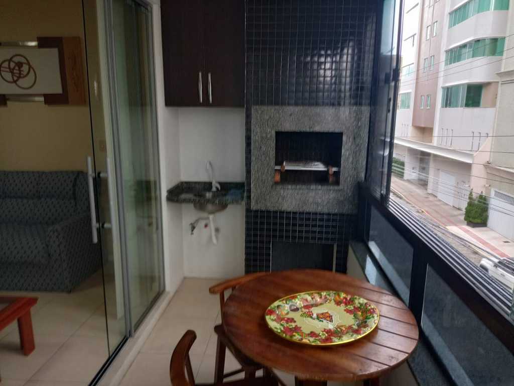 Apartamento para vacaciones en Meia Praia - Itapema SC