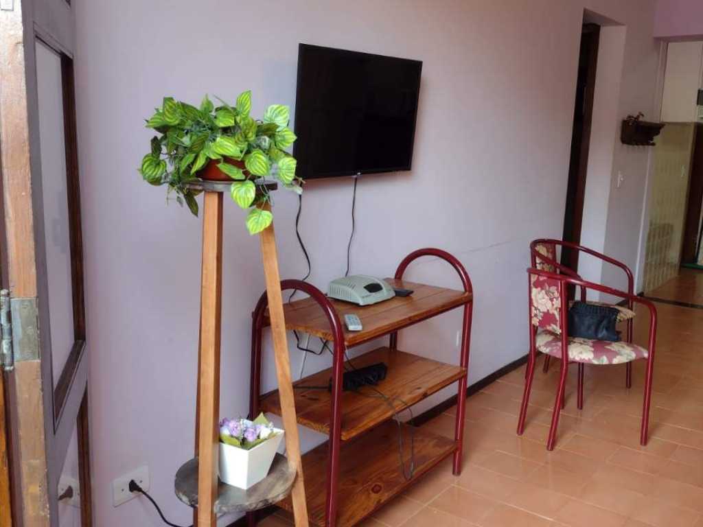 Cozy apartment in Praia Grande - 200 meters from the beach, sleeps 6 people