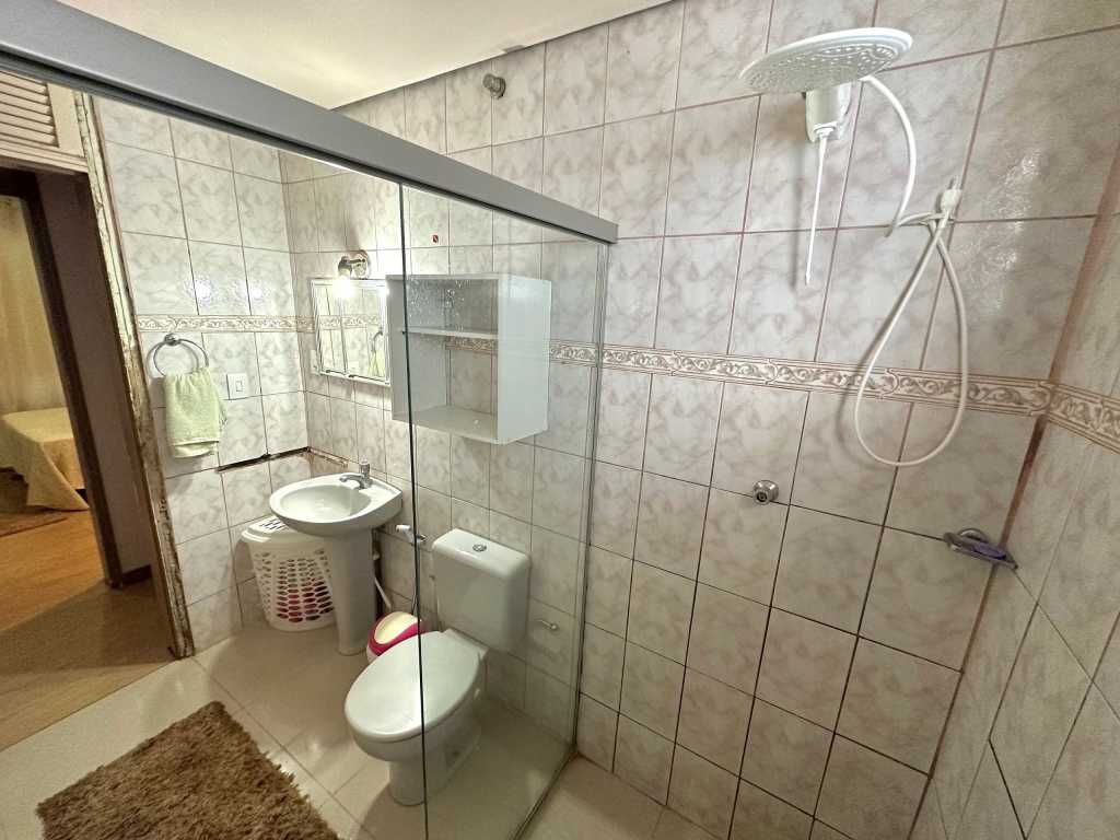 Pousada PVH - Quarto 2 - Banheiro Compartilhado