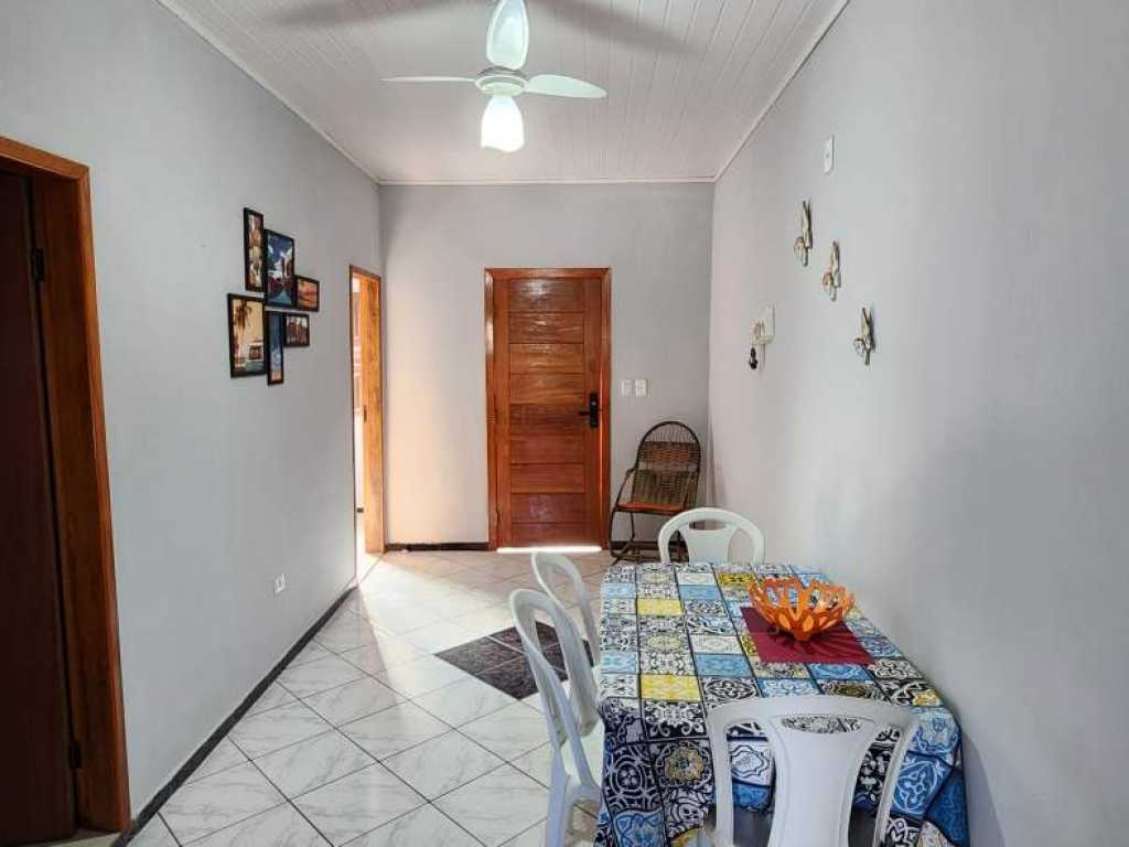 Casa Abade - 4 Quartos c/ Ar - Excelente Localização - Centro