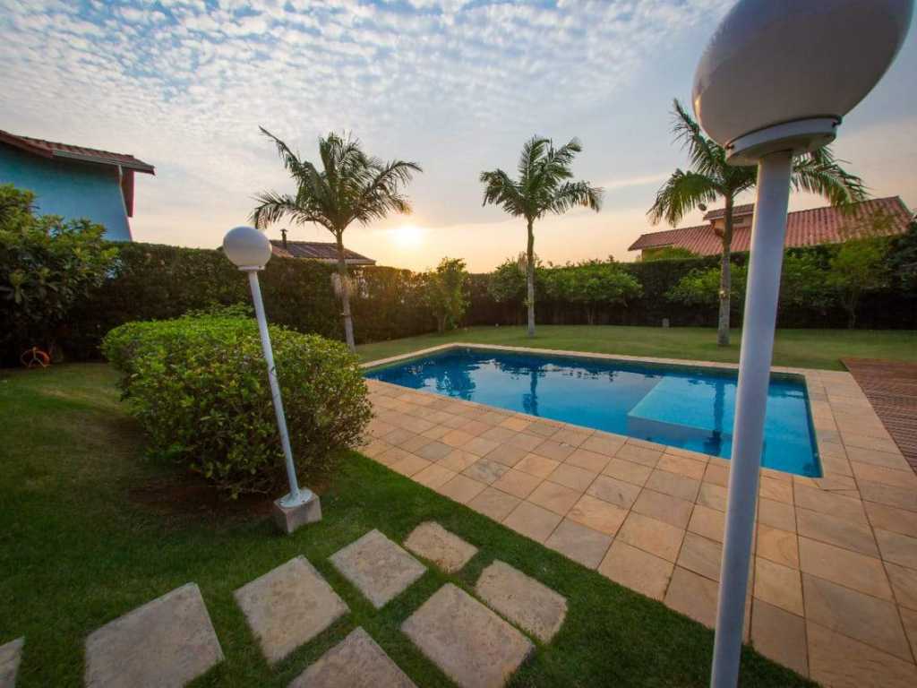 Linda casa com Piscina próximo a Sao Paulo/Atibaia (Wi-Fi grátis)