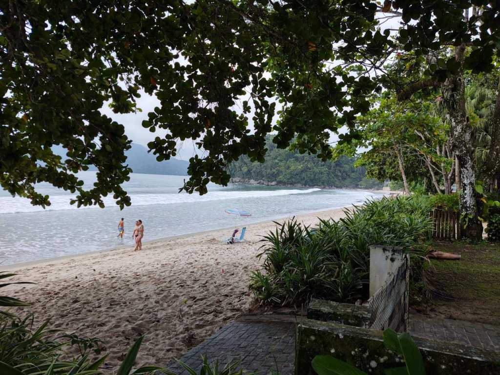 Linda Casa de frente ao mar em Ubatuba