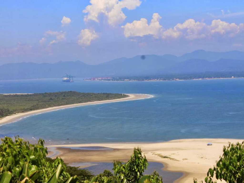 apto -casa-ALUGA TEMPORADA -praia  ubatuba - itaguaçu -São Francisco do Sul- SC