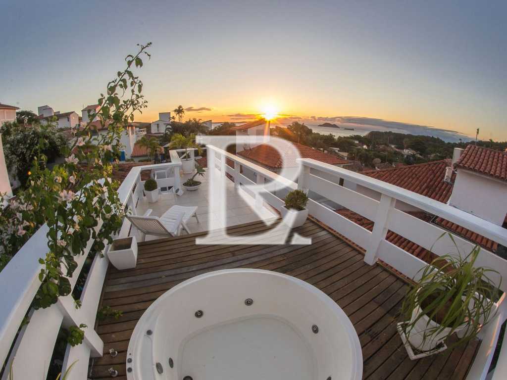 Casa no Coração de Búzios + Vista Incrível e o Pôr do Sol Mais Belo de Búzios