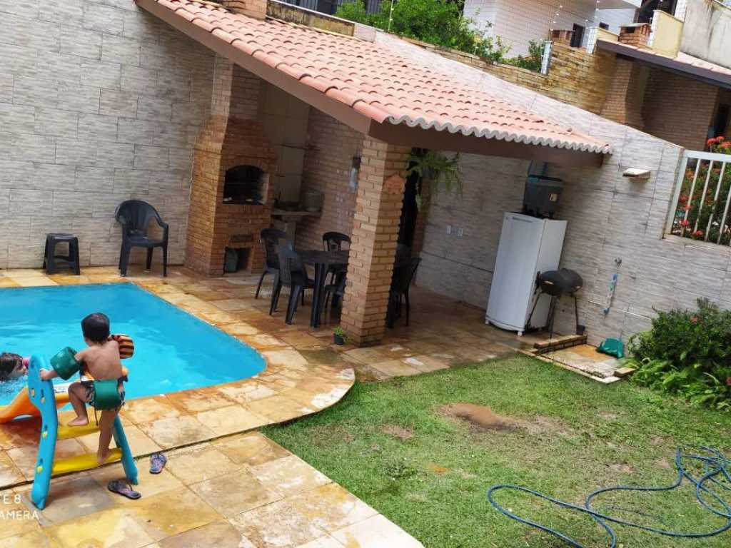 Duplex em condomínio no portodas dunas