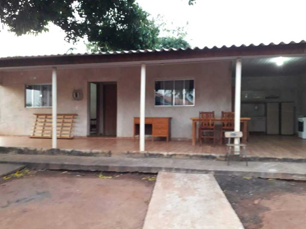 Casa pra alugar em Porto Camargo.