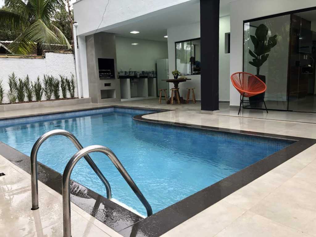 Casa linda com piscina, SPA e área gourmet