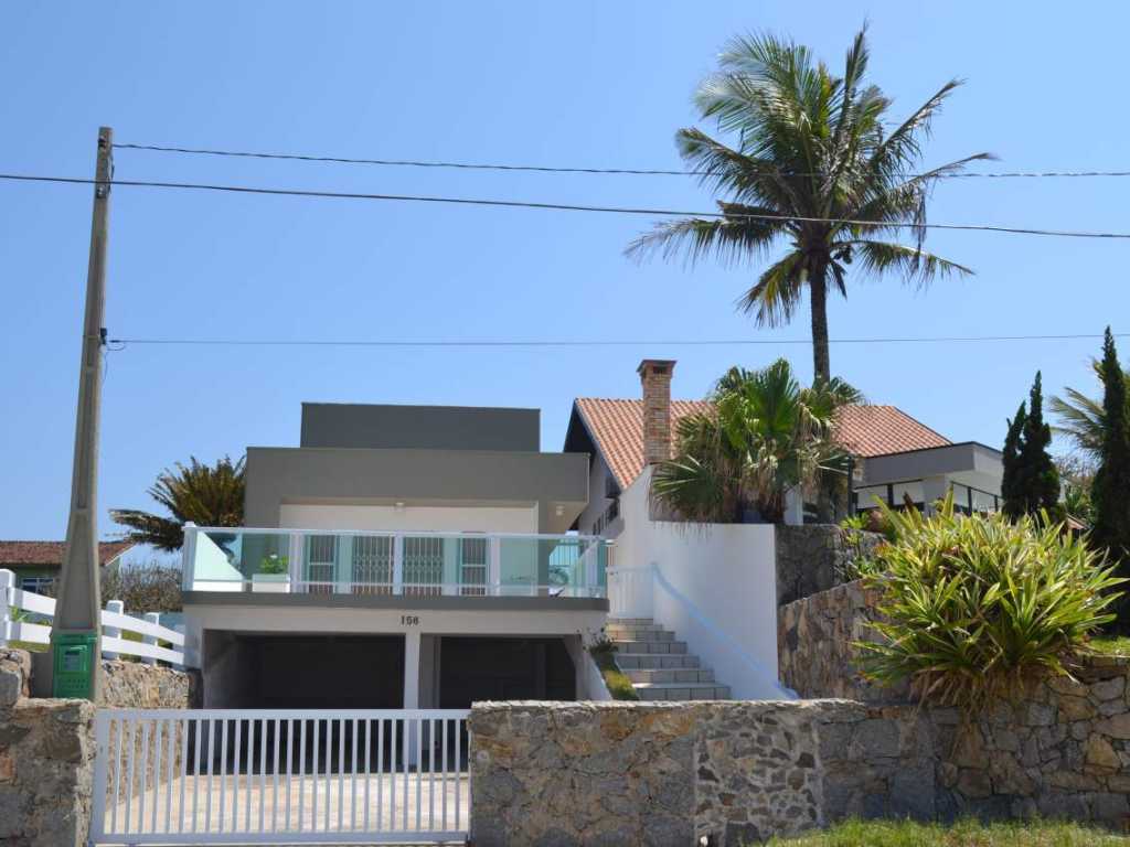 Pé na areia na Praia do Sonho