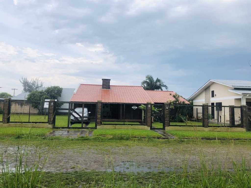 Linda casa em Arroio do Sal