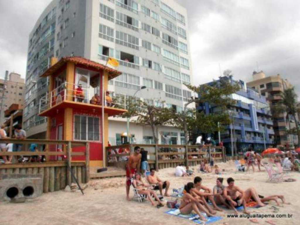 Apartamento com 4 quartos com vista para o mar - Meia Praia