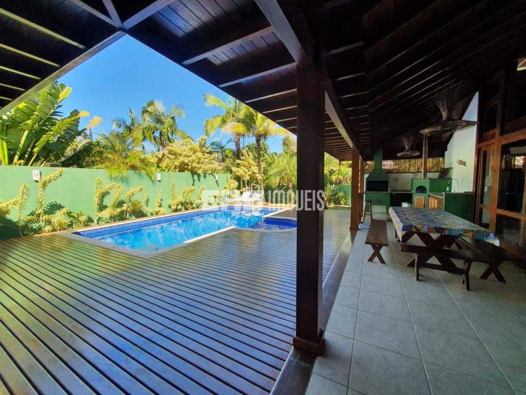 Casa de alto padrão em Itamambuca, com piscina, para 12 pessoas - Clm