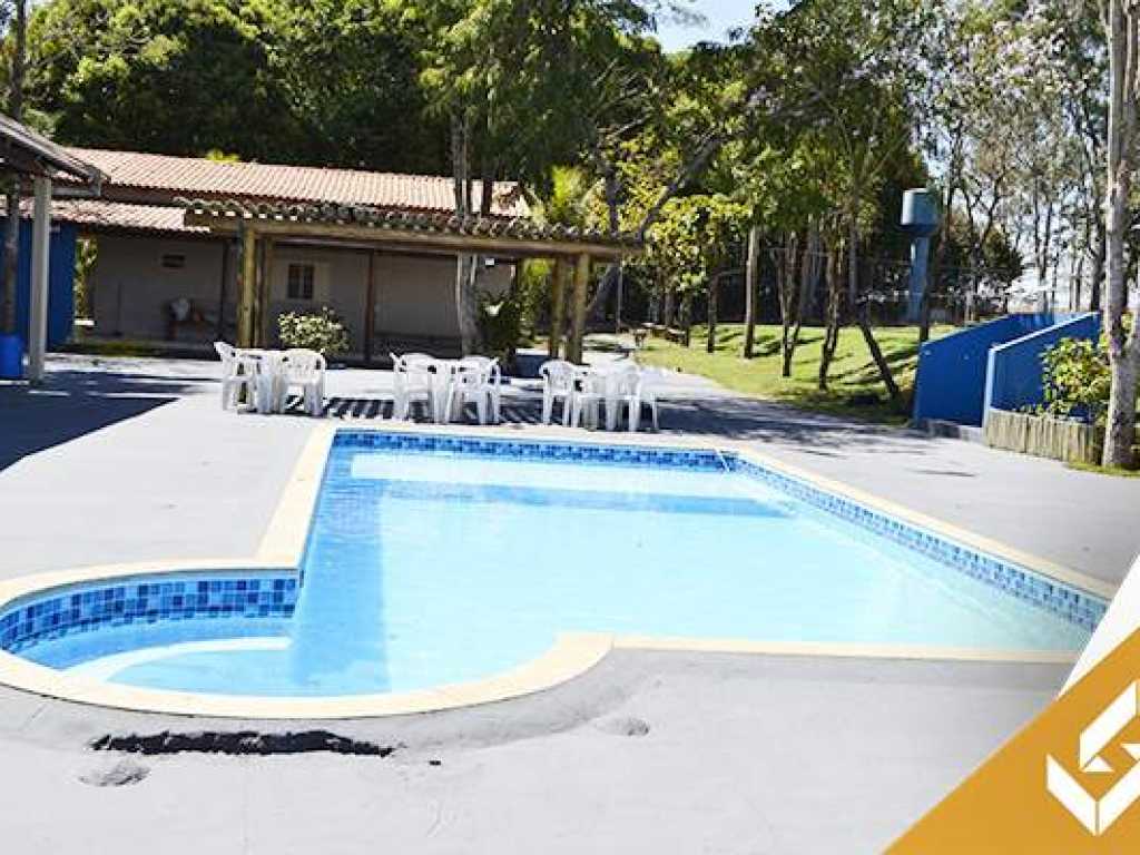 CHÁCARA COM PISCINA AQUECIDA E CAMPO DE FUTEBOL. INDICADA PARA GRUPOS MAIORES.