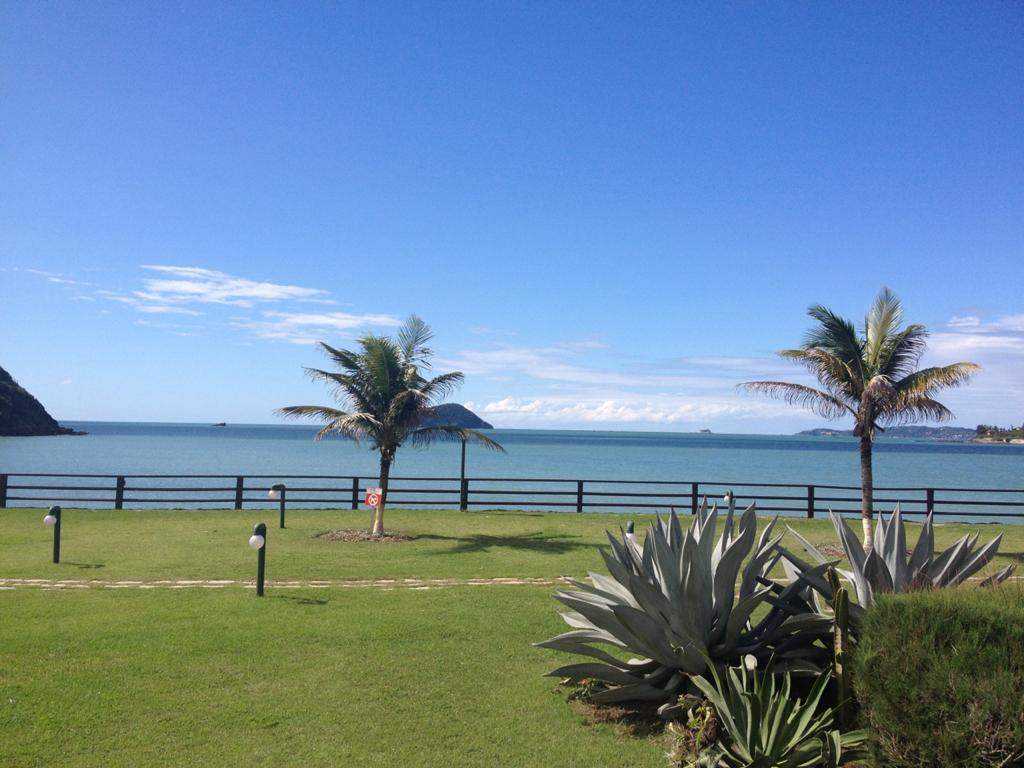 CASA EM BUZIOS - PÉ NA AREIA