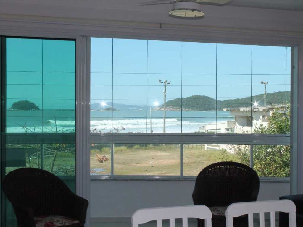 Apartamento com excelente vista para o Mar três dormitórios