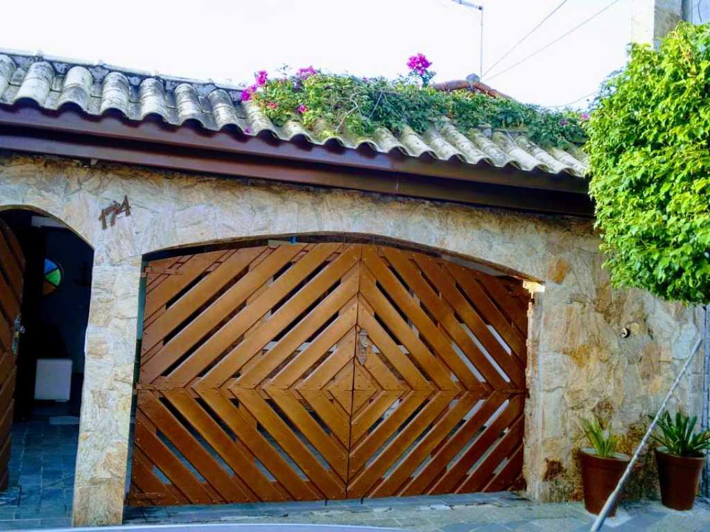 CASA NA PRAIA DE PERUIBE