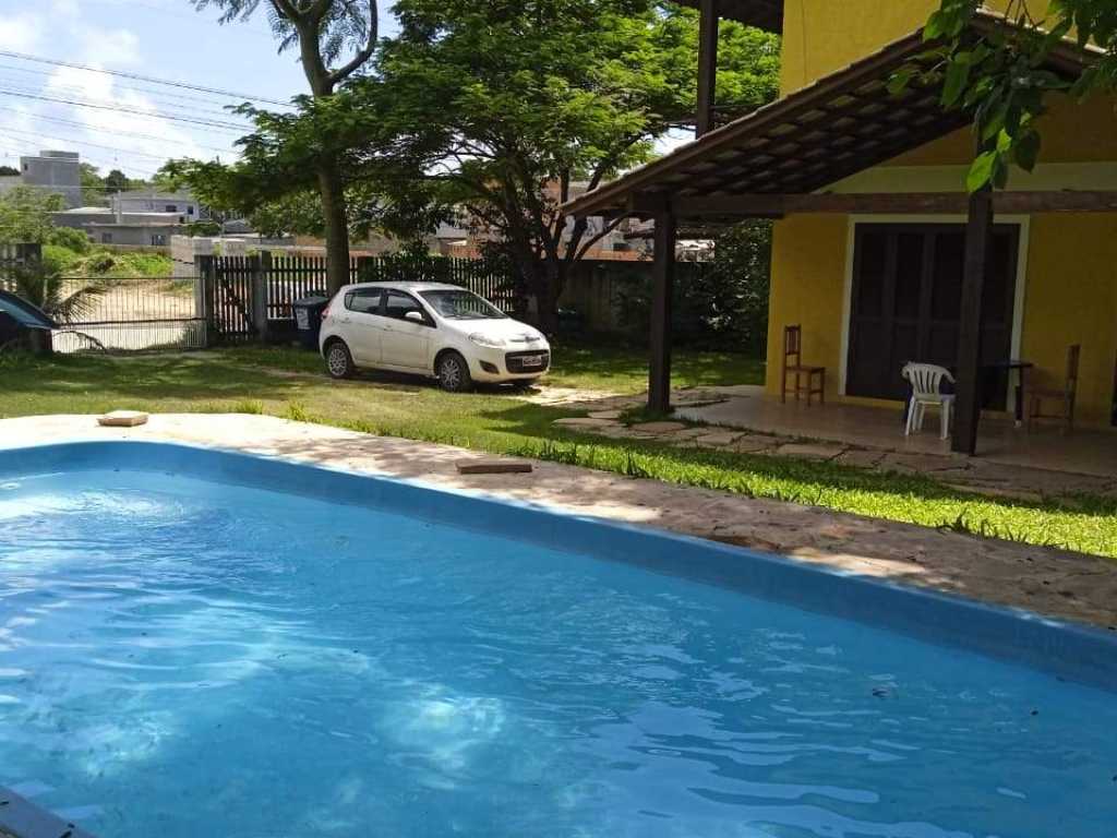 Casa grande com piscina em Florianópolis