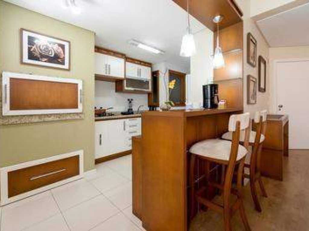 Apartamento 3 quartos de frente para Avenida, Centro de Gramado