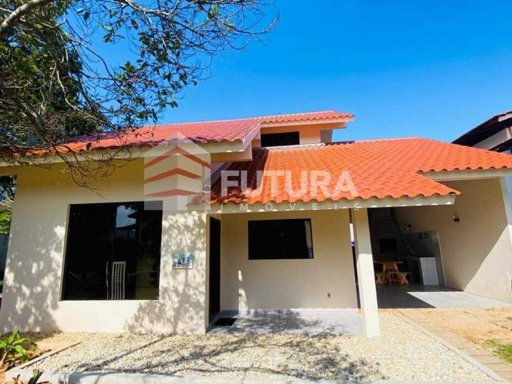 HOUSE WITH POOL - PRAIA DO MARISCAL, BOMBINHAS SC (LC112F)