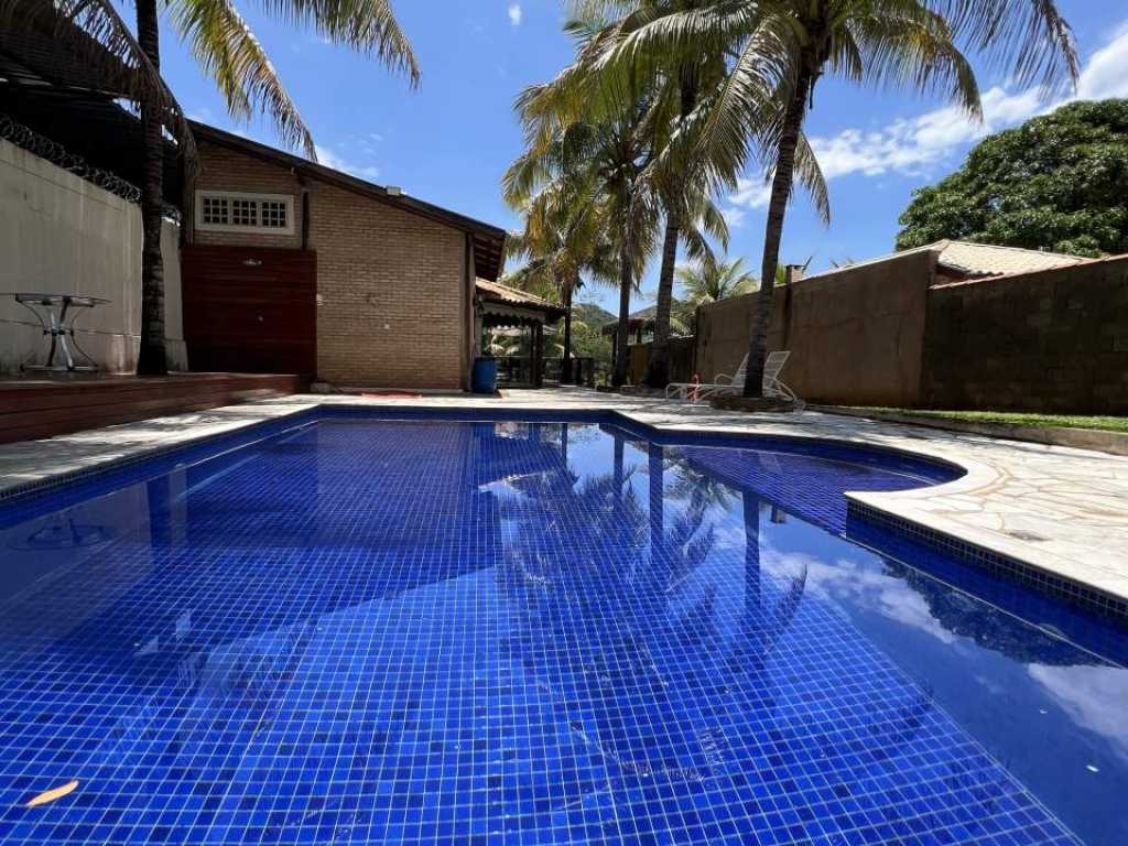 Lindo rancho para temporada, muito aconchegante acompanhado de muito lazer, traga seus familiares e amigos, venha conhecer e aproveite nossa