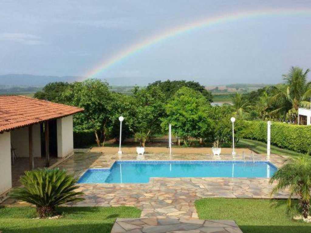 Vender : Rancho muito bom em condominio de Passos. COM ESCRITURA.