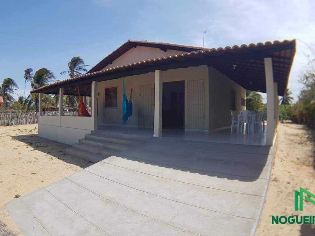 Casa com 2 quartos, 105 m²