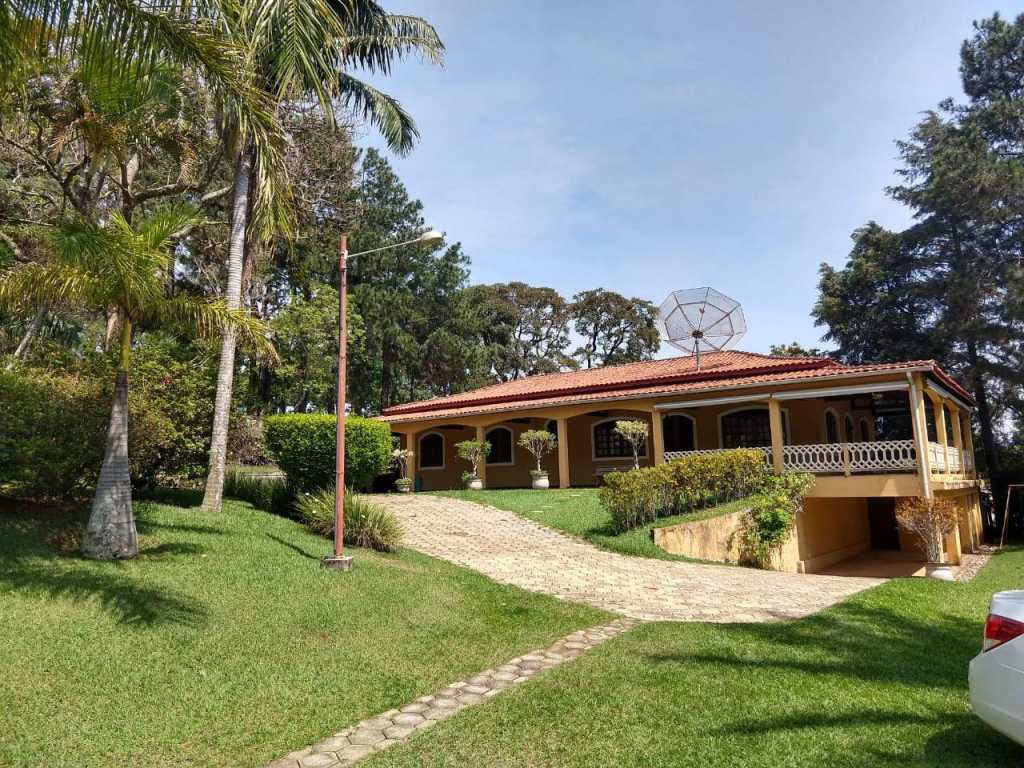 Rancho da Paz – Município de Vargem – Maravilhosa Chácara com vista para a Serra do Lopo. Estrutura para Grandes grupos, Festas e Eventos.