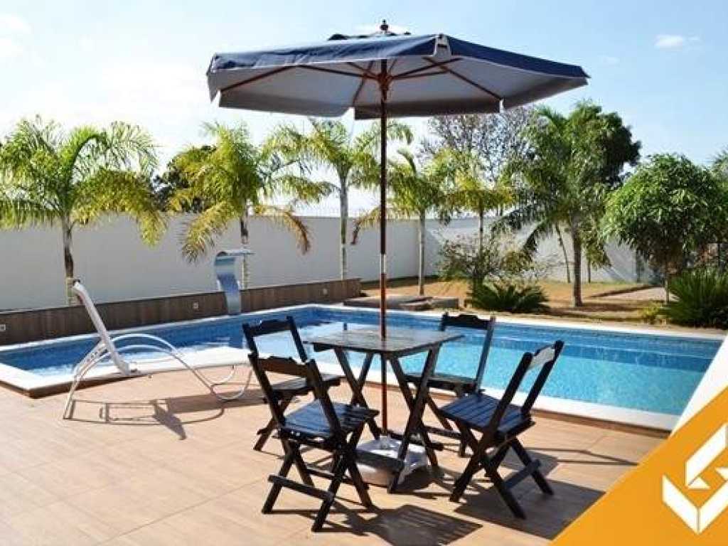 MARAVILHOSA CASA C/ 4 SUÍTES C/AR E TV EM TODOS OS QUARTOS, PISCINA E MESA DE SINUCA.