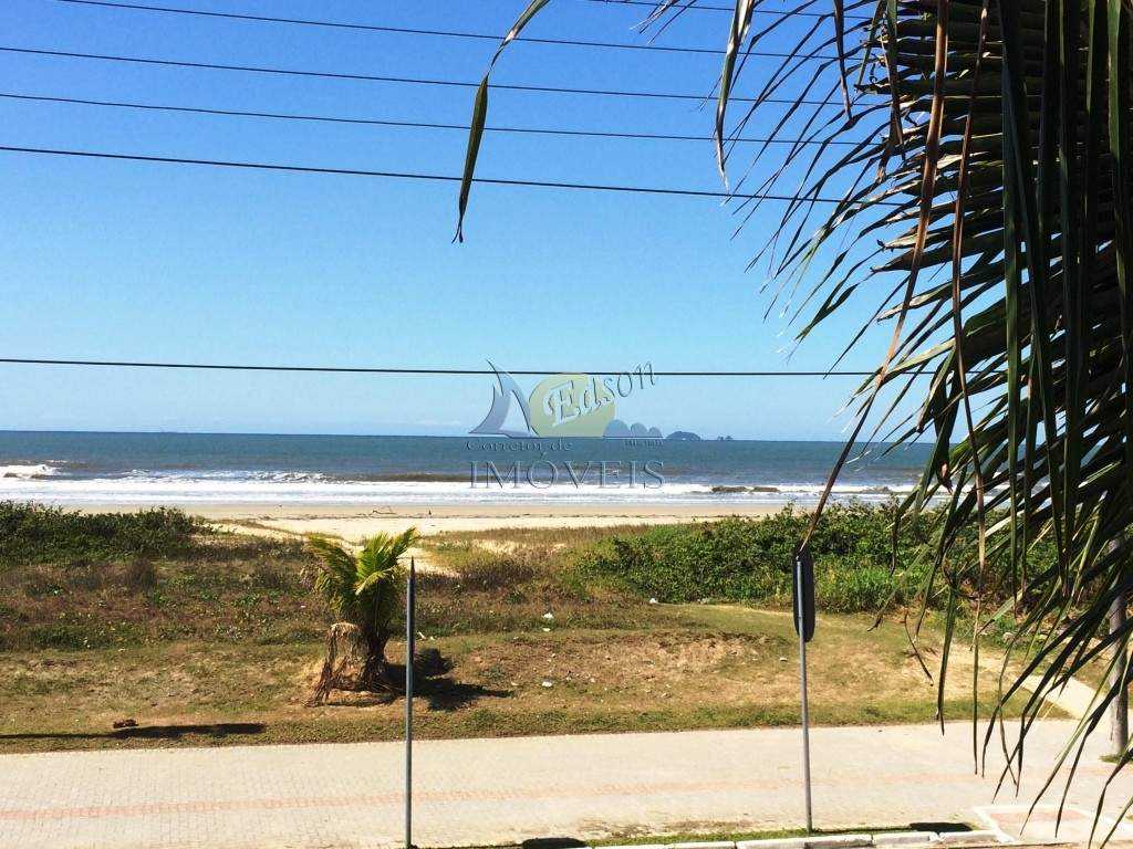 FRENTE MAR, sobrado geminado